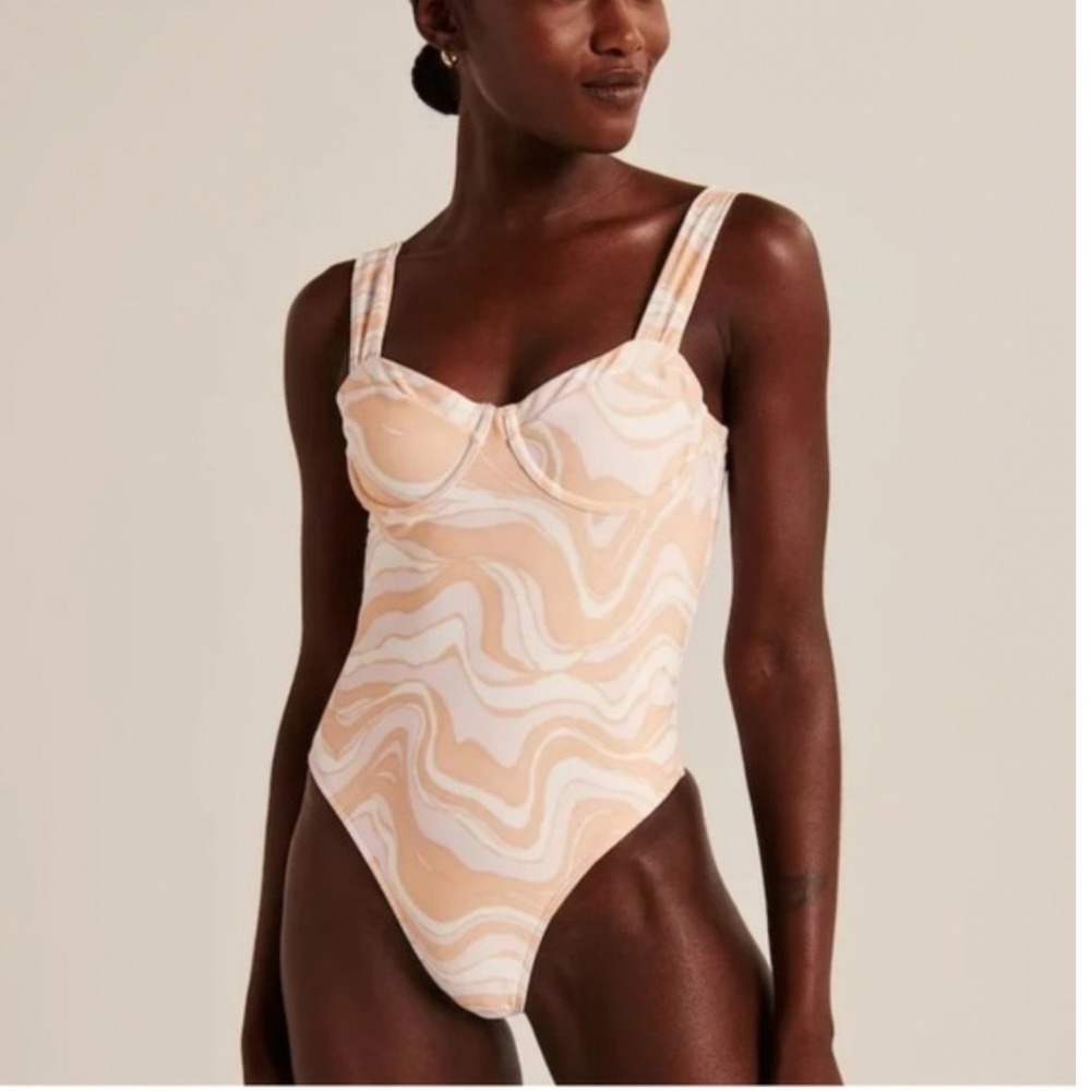 Abercrombie & Fitch Pleated Underwire One Piece Swimsuit Swirl Marble Peach XS